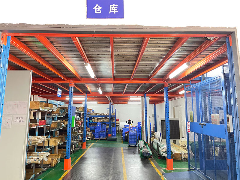 原材(cai)料(liao)倉(cāng)庫(kù)(ku)